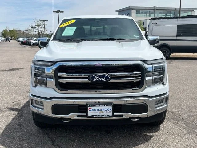 Used 2024 White Ford LARIAT image 9