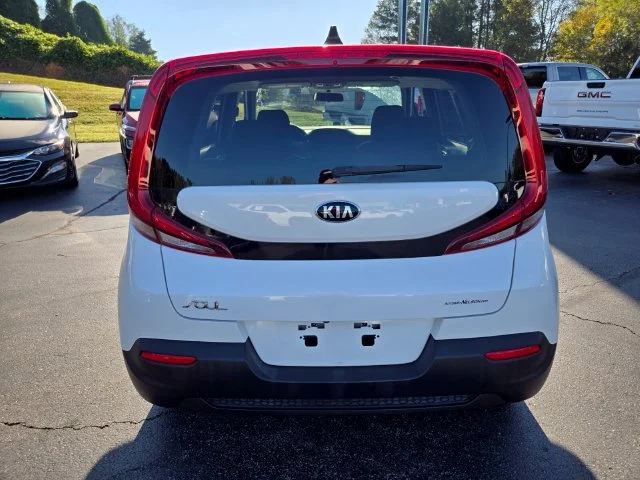 Used 2020 White Kia LX image 7
