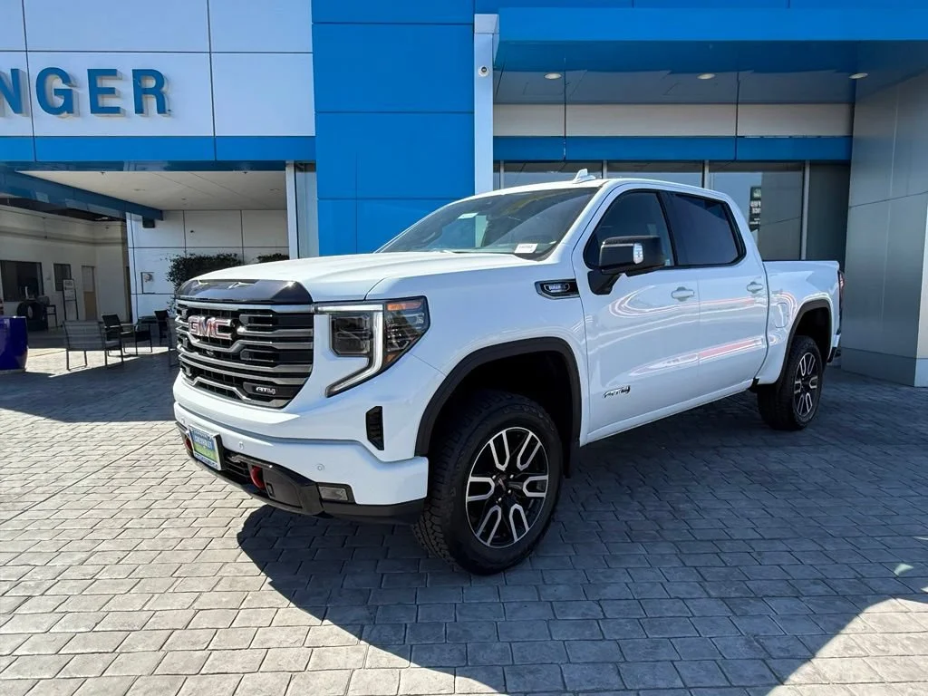 New 2026 Summit White GMC AT4 image 4