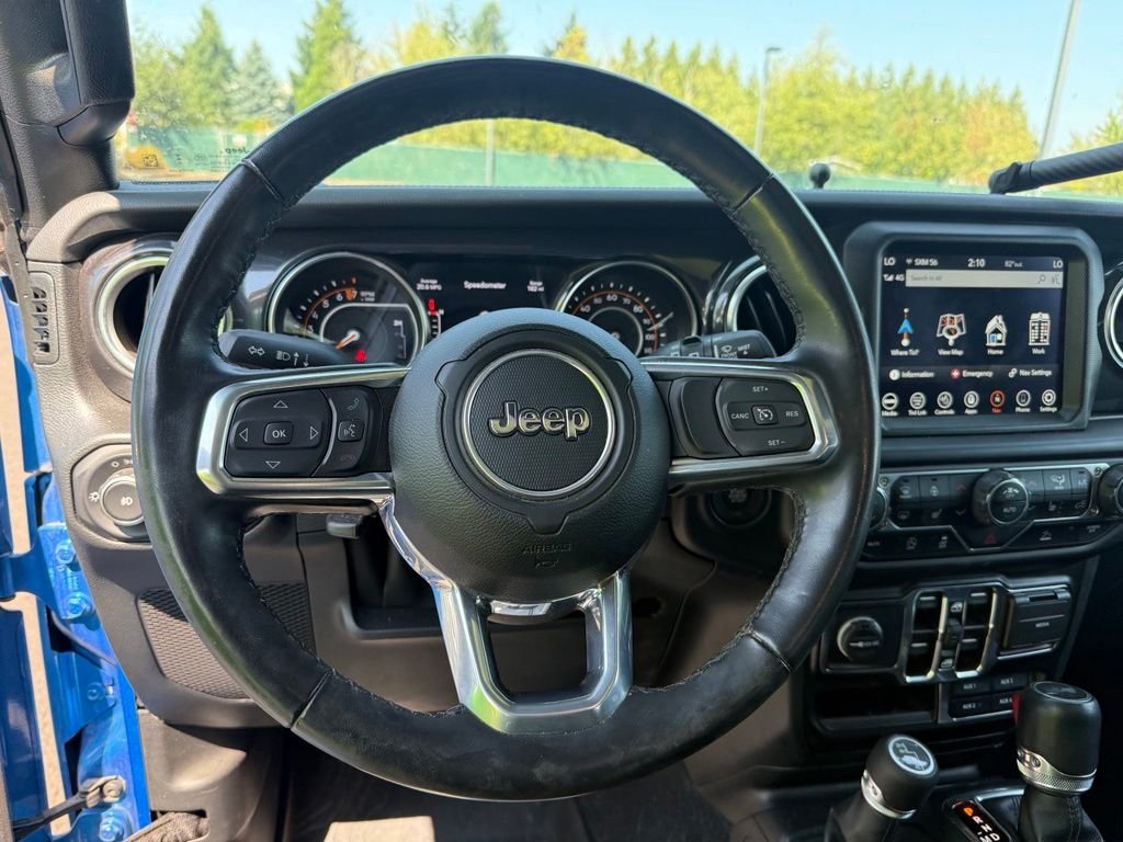 Used 2022 Hydro Blue Pearlcoat Jeep Unlimited Sahara Altitude image 9