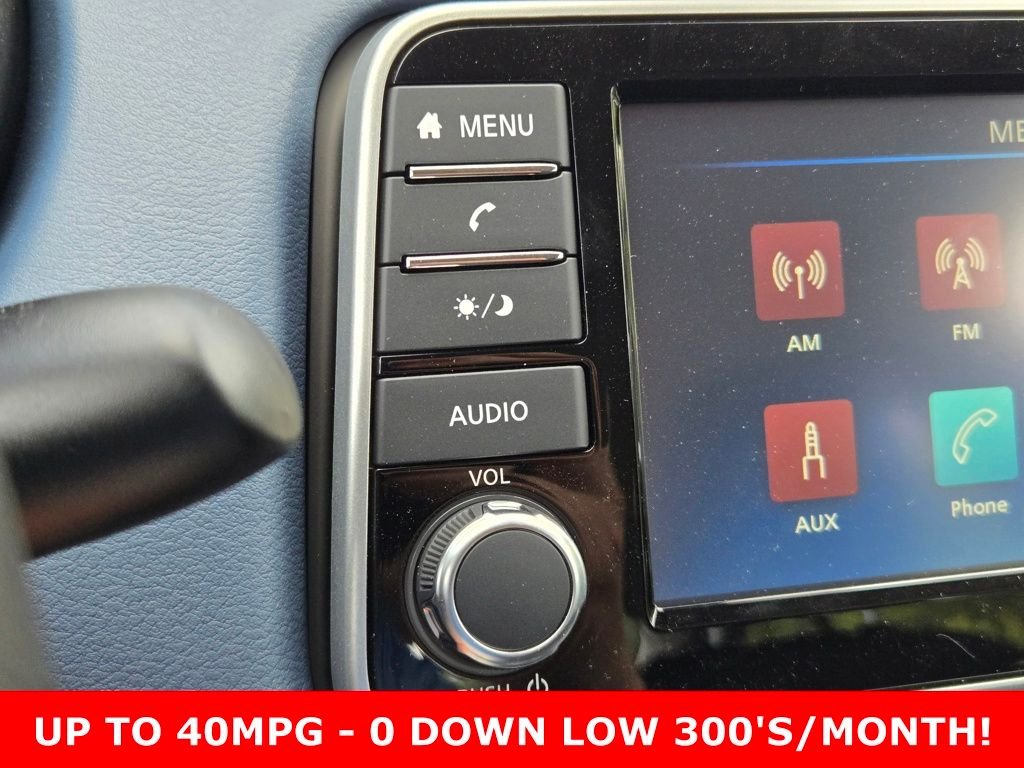 2025 Nissan Versa Sedan SV - Photo 19