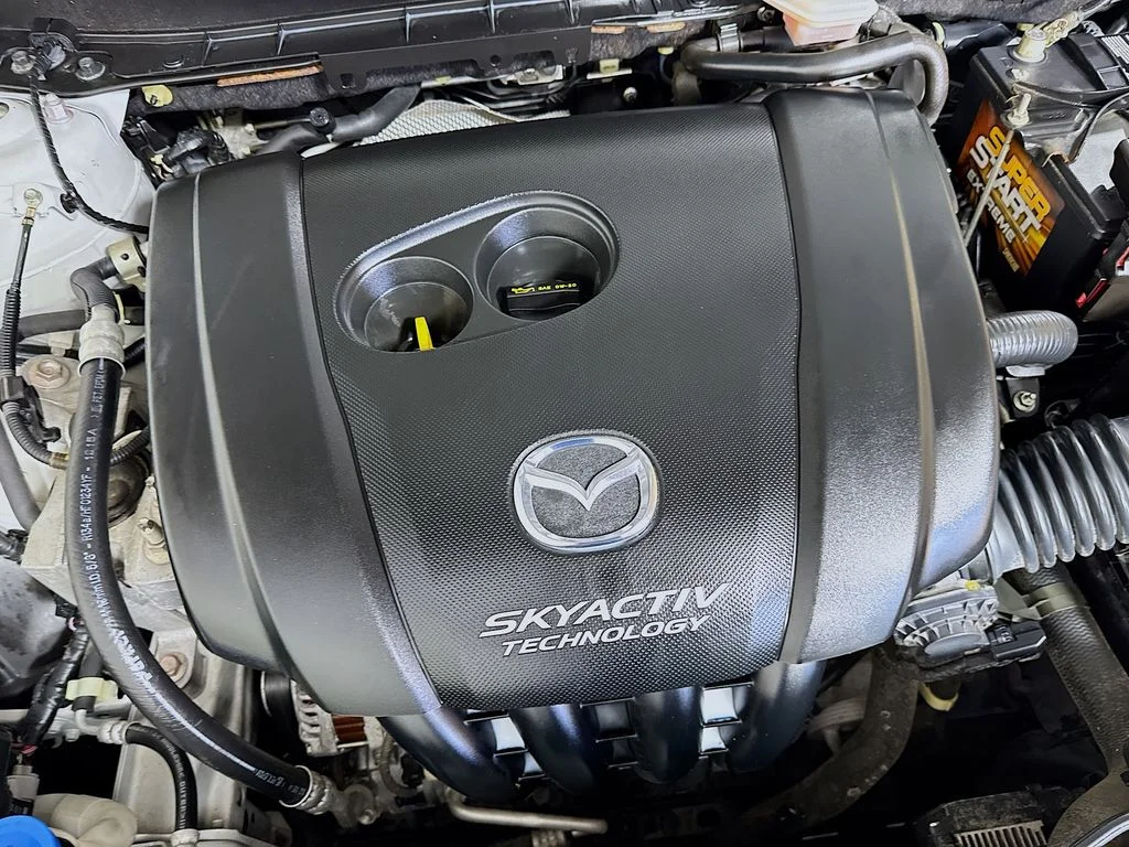 Used 2016 White Mazda Grand Touring image 39
