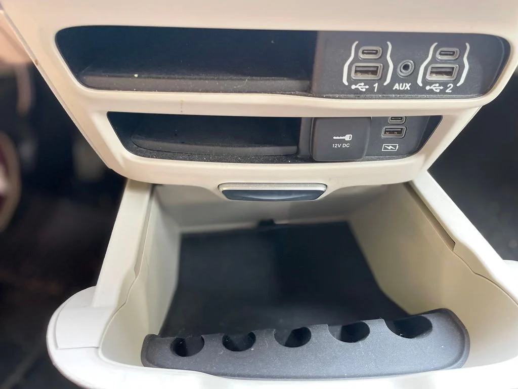 Used 2022 Gray Clearcoat Chrysler Touring L image 22