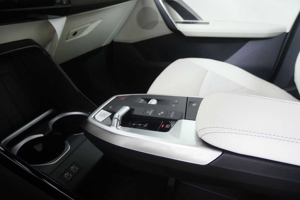 New 2026 Alpine White BMW xDrive28i image 20