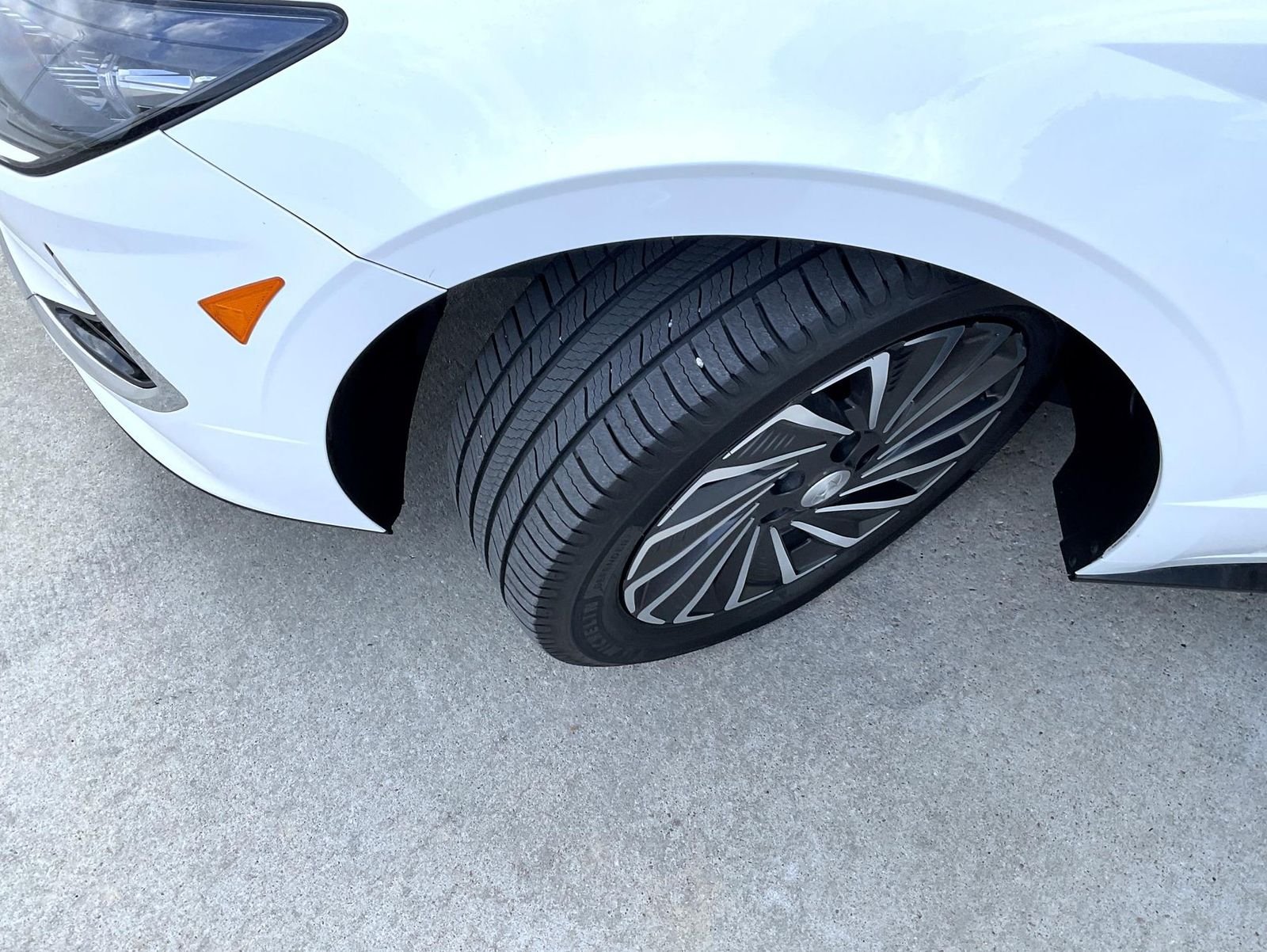 Certified Used 2023 White Hyundai SEL image 22