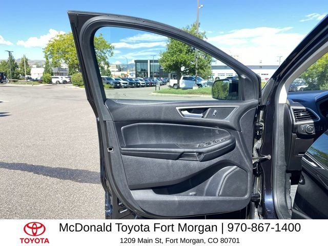 Used 2022 Black Ford SEL image 11