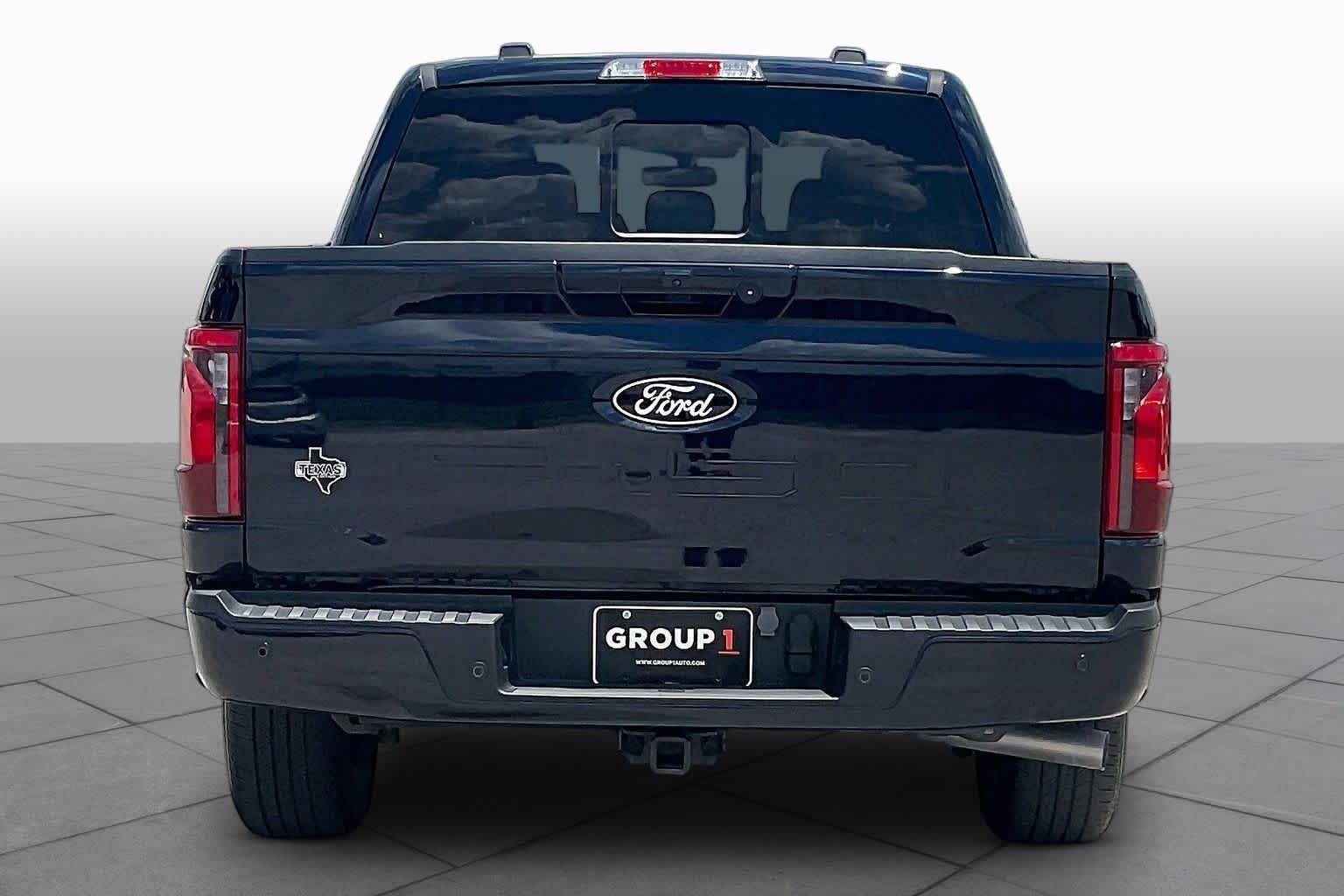 Used 2024 Antimatter Blue Ford XLT image 5