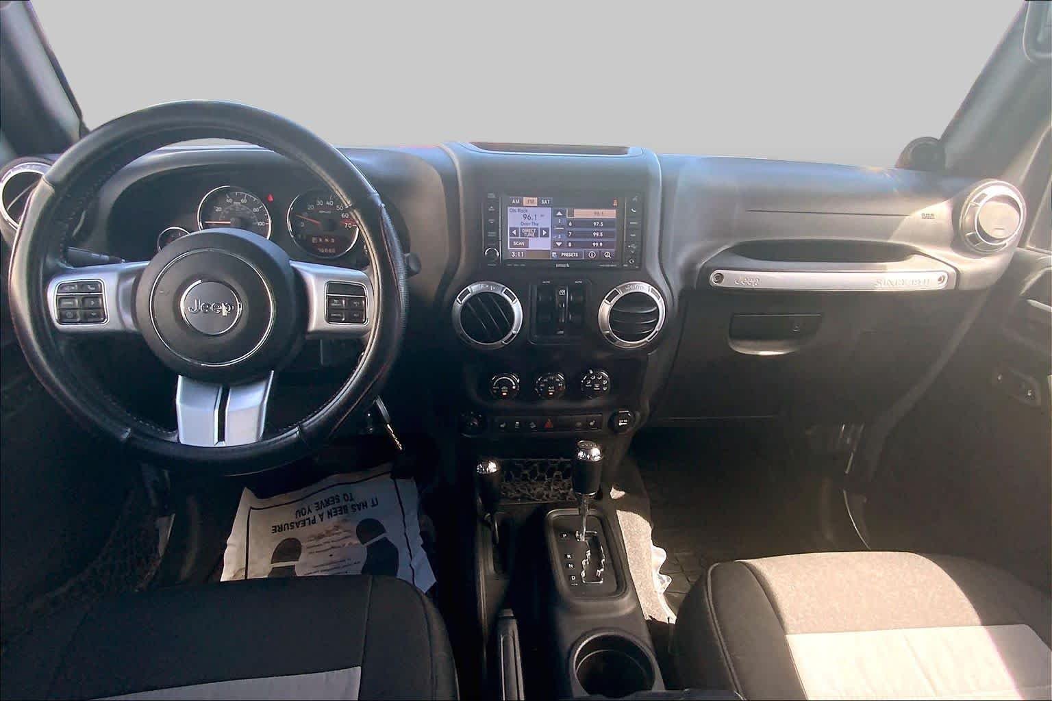 Used 2014 Billet Clearcoat Metallic Jeep Rubicon X image 16
