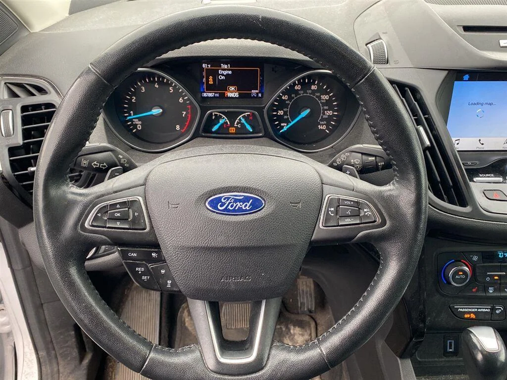 Used 2017 White Platinum Tri-Coat Metallic Ford Titanium image 17