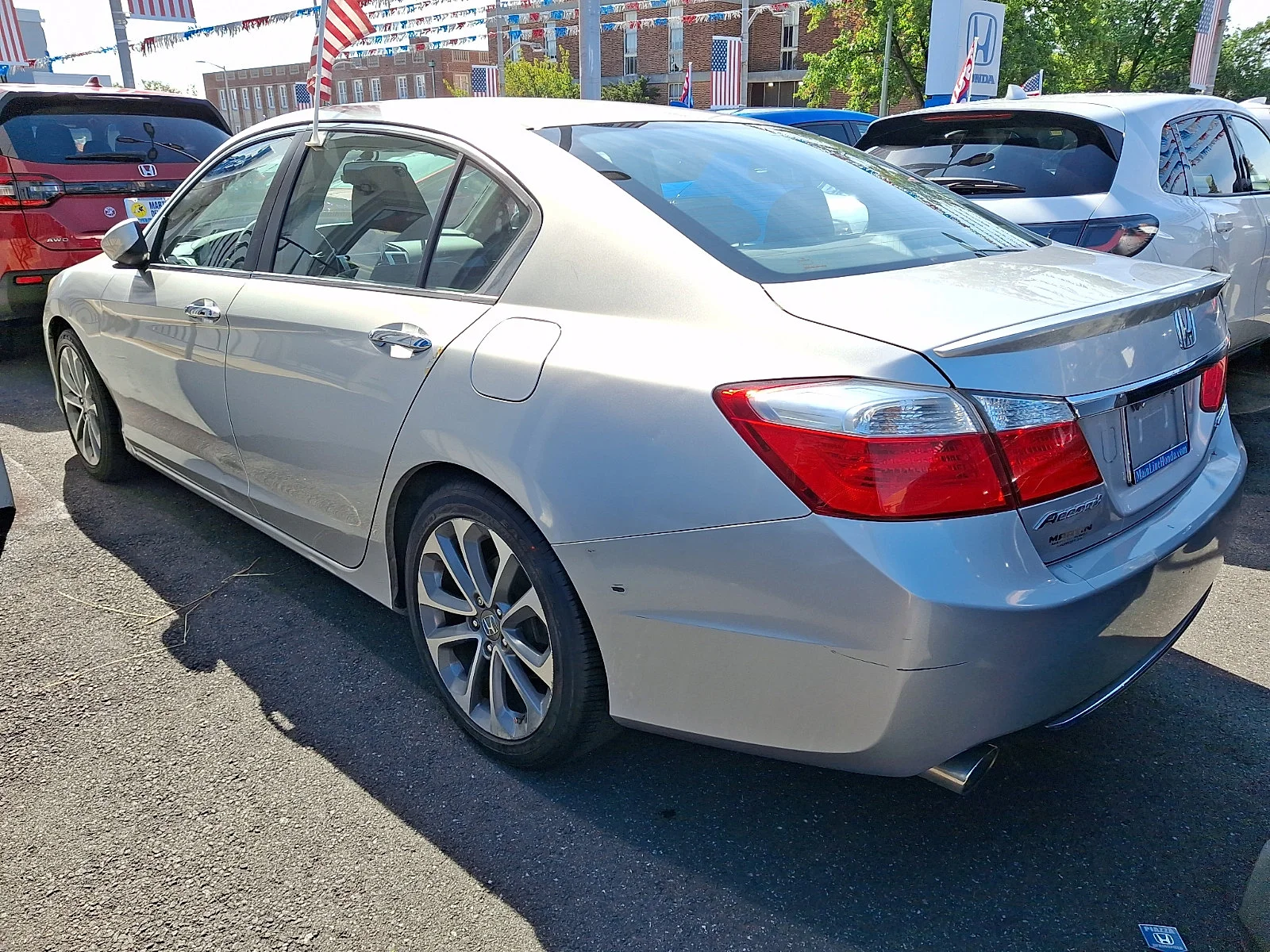 Used 2014 Alabaster Silver Metallic Honda Sport image 5