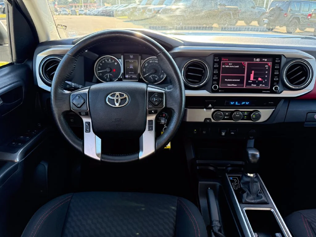 Used 2022 White Toyota SR5 image 8