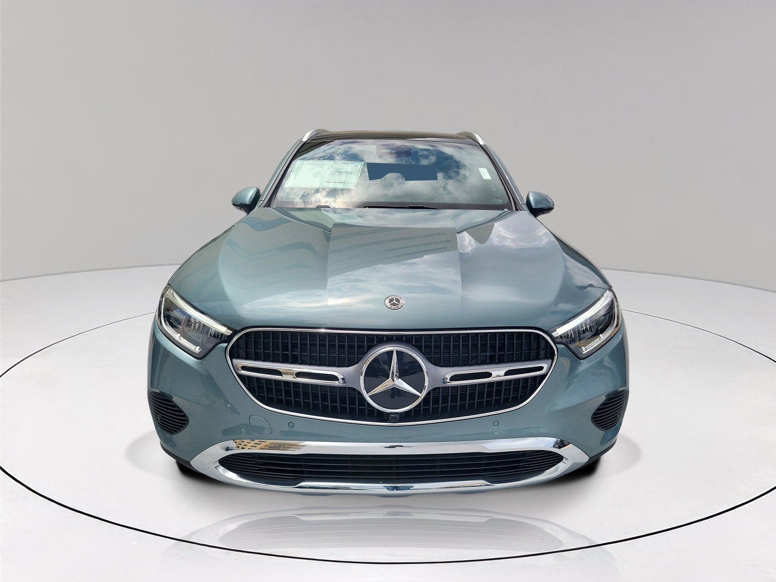 New 2026 Verde Silver Metallic Mercedes-Benz GLC 300 image 31