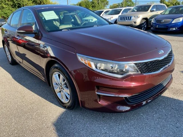 2016 Kia Optima LX AT's photo