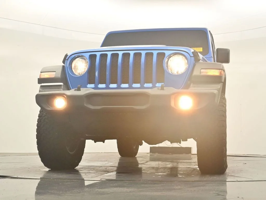 Used 2021 Blue Jeep Unlimited Sport S image 31