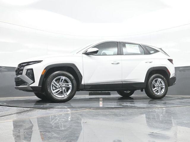 New 2026 White Hyundai SE AWD image 21