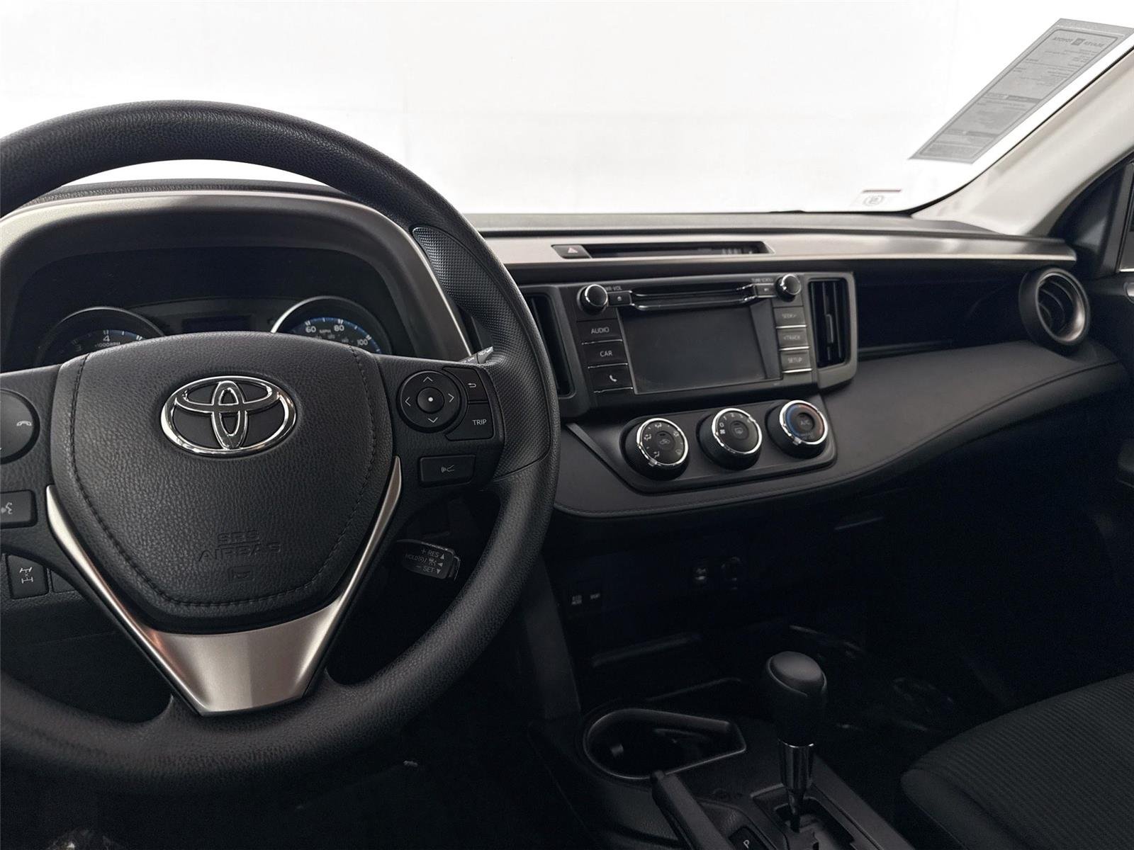 Used 2018 Super White Toyota LE image 29