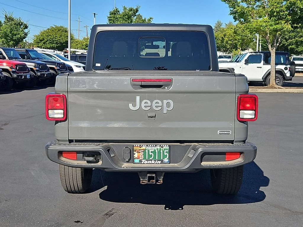 Used 2021 Sting-Gray Clearcoat Jeep Overland image 5
