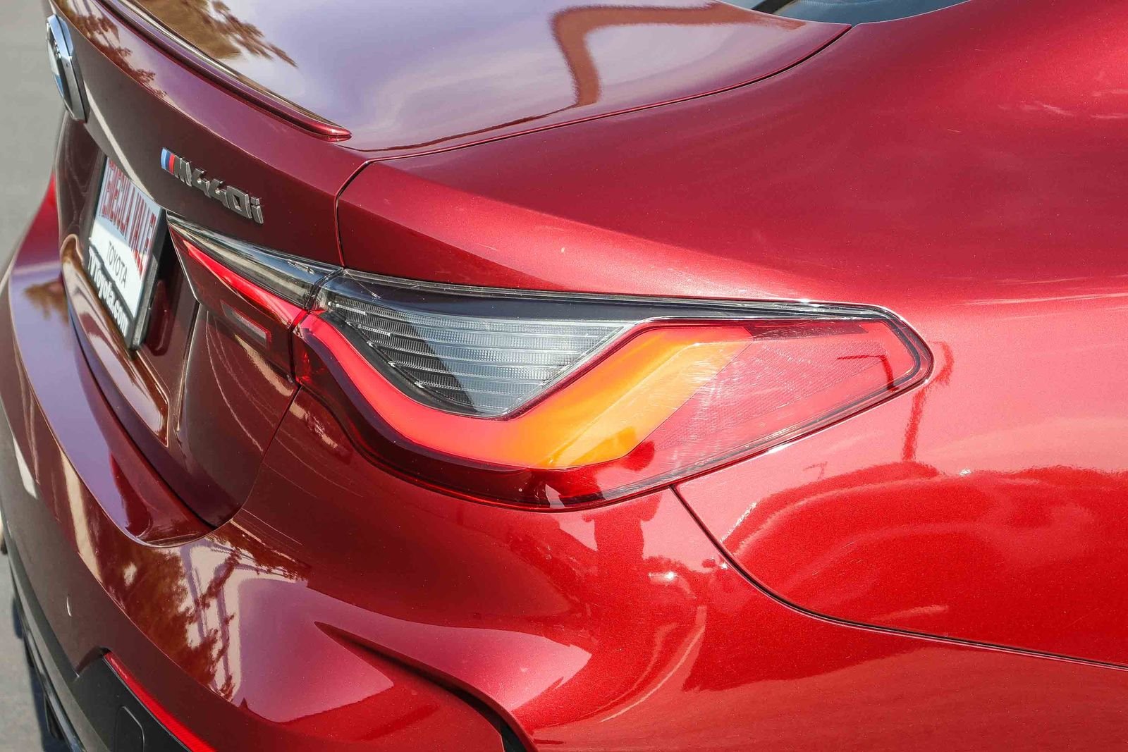 Used 2022 Aventurin Red Metallic BMW M440i xDrive image 8