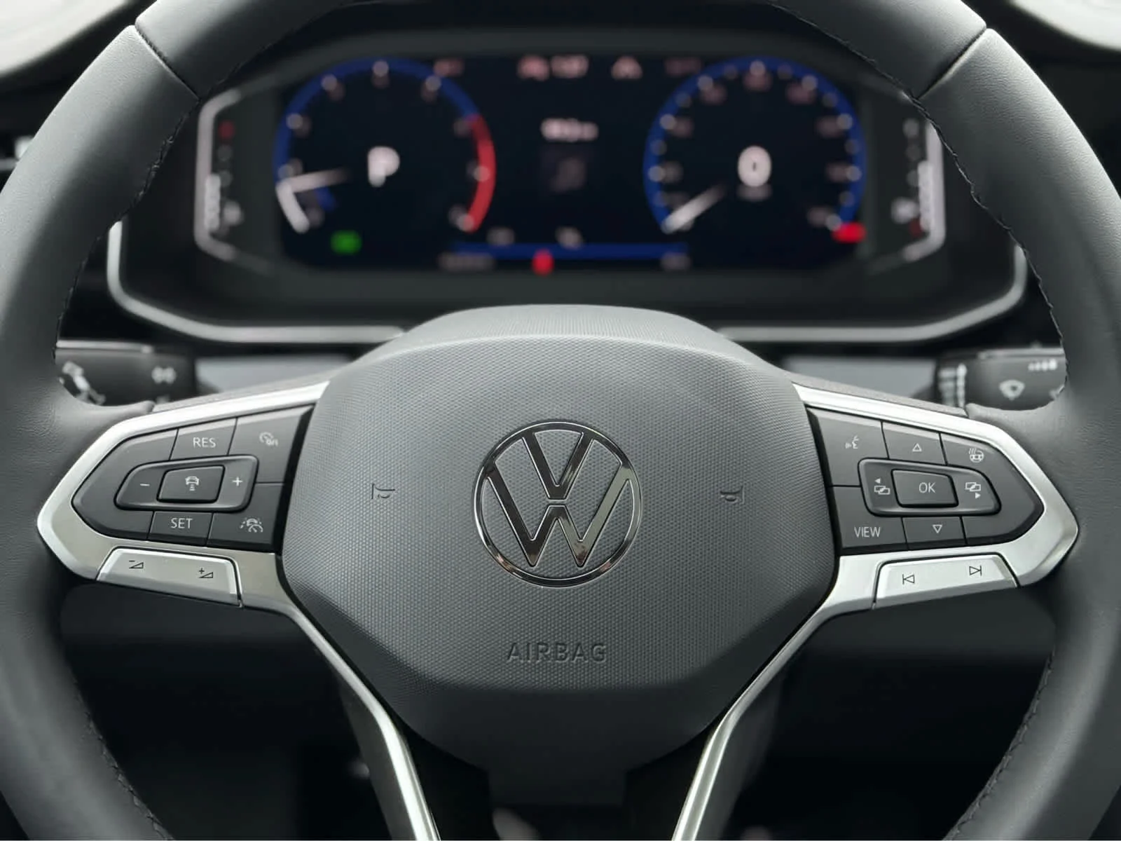 New 2026 Kings Red Metallic Volkswagen SEL image 18