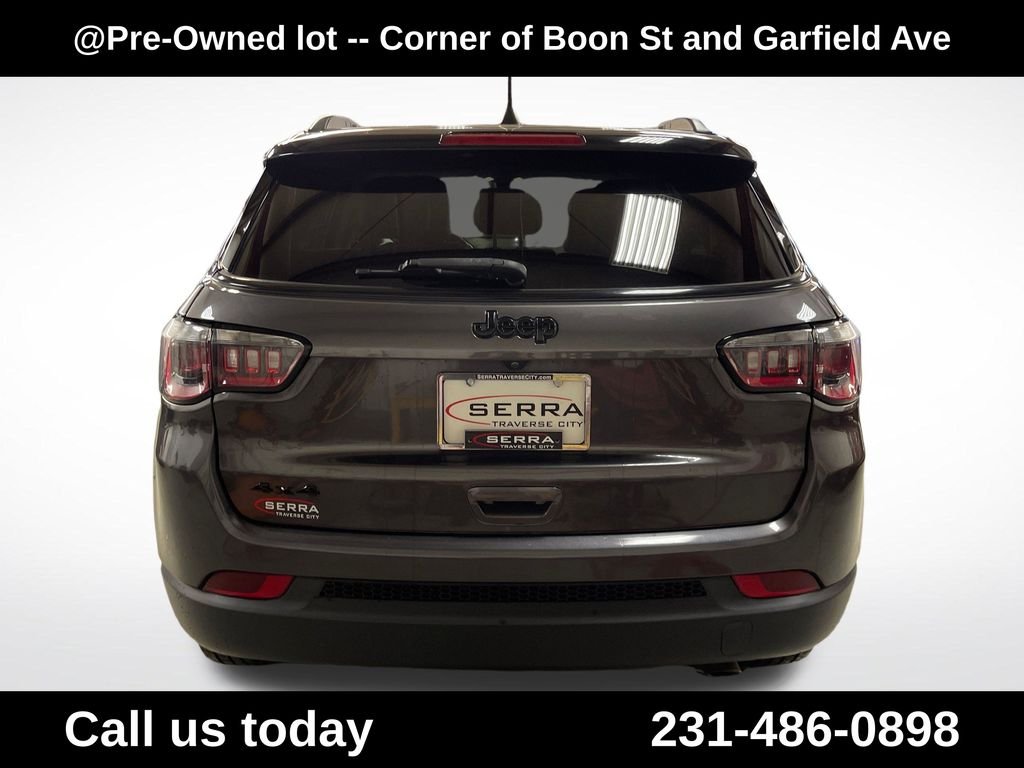 Used 2021 Gray Jeep Latitude image 8