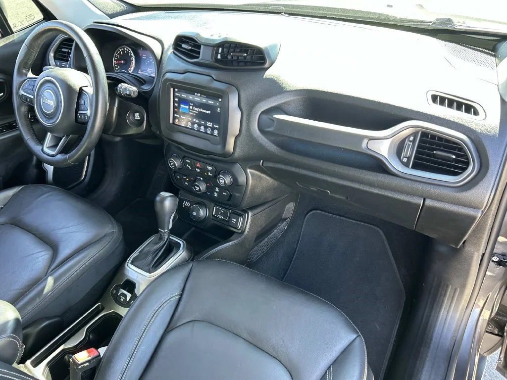 Used 2020 Gray Jeep Limited image 28