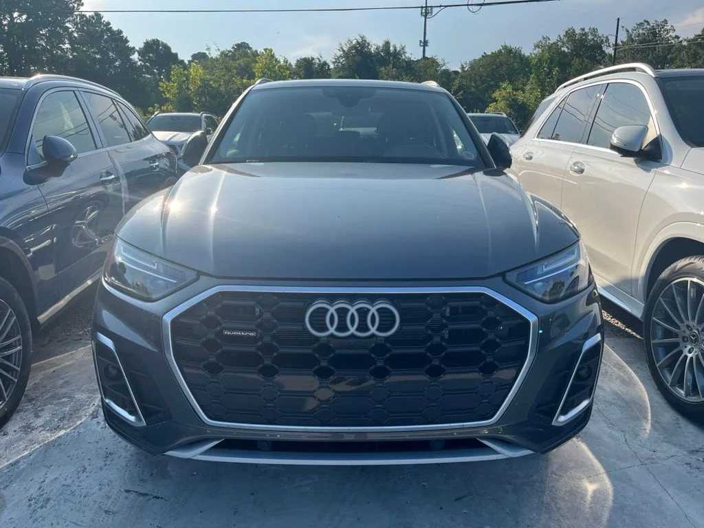 Used 2025 Gray Audi 55 Premium Plus image 3