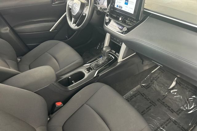 Certified Used 2025  Toyota LE image 20
