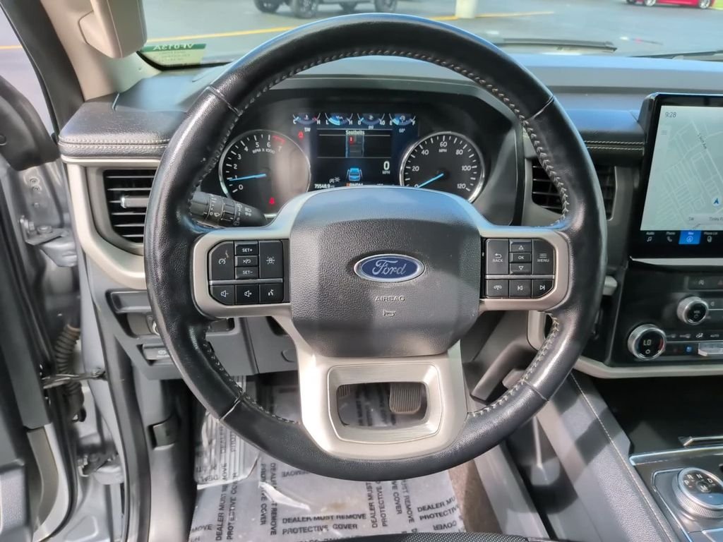 Used 2023 Silver Ford XLT image 19