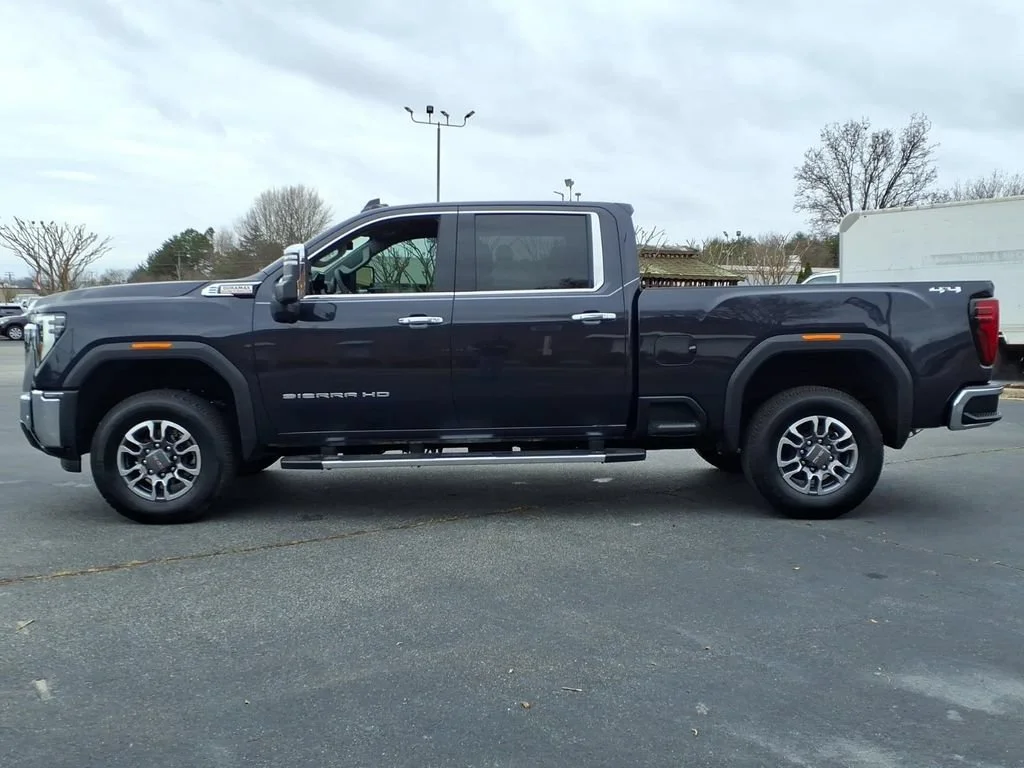 2025 GMC Sierra 2500HD SLT - Photo 30