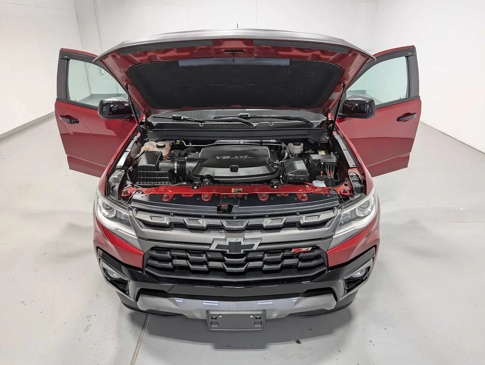 Used 2021 Cherry Red Tintcoat Chevrolet 4WD Z71 image 12