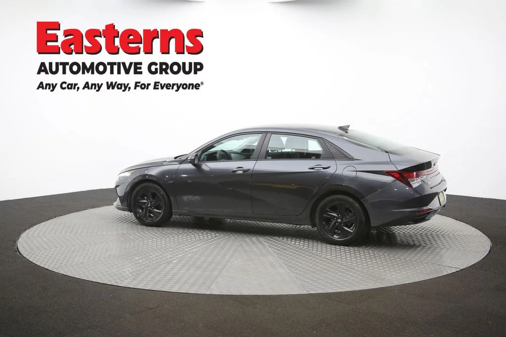 Used 2021 Gray Hyundai SEL image 61