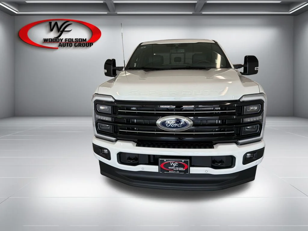 New 2026 Star White Metallic Tri-Coat Ford F-250® Platinum® image 2