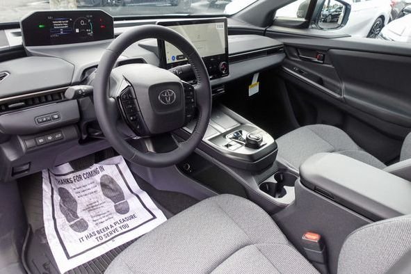 New 2026 Wind Chill Pearl <sup>1</sup> Toyota  XLE image 12