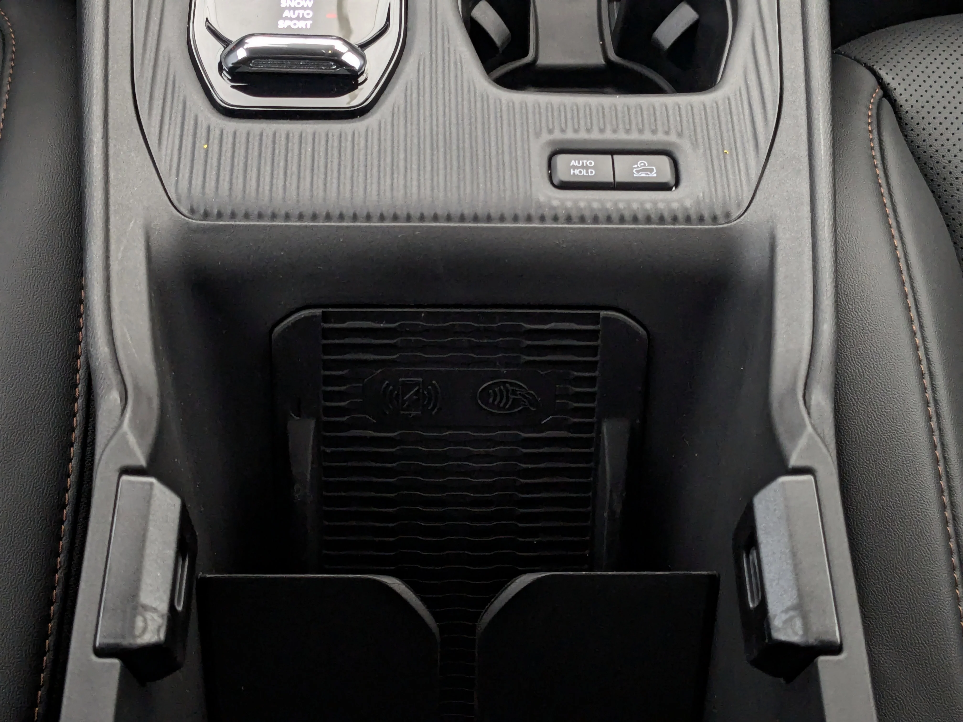New 2026 Black Jeep Limited - - 1.6L Hybrid - Tech Group - Navigation - 9 Speakers - Hands-free Liftgate & More image 27