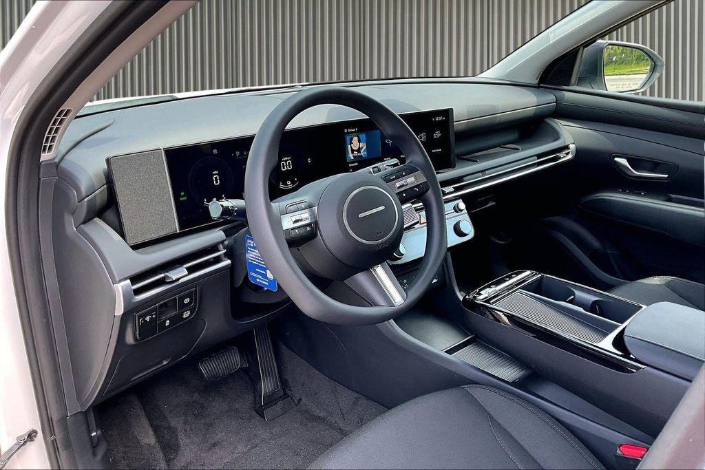 New 2026 Creamy White Pearl Hyundai Blue SE image 7