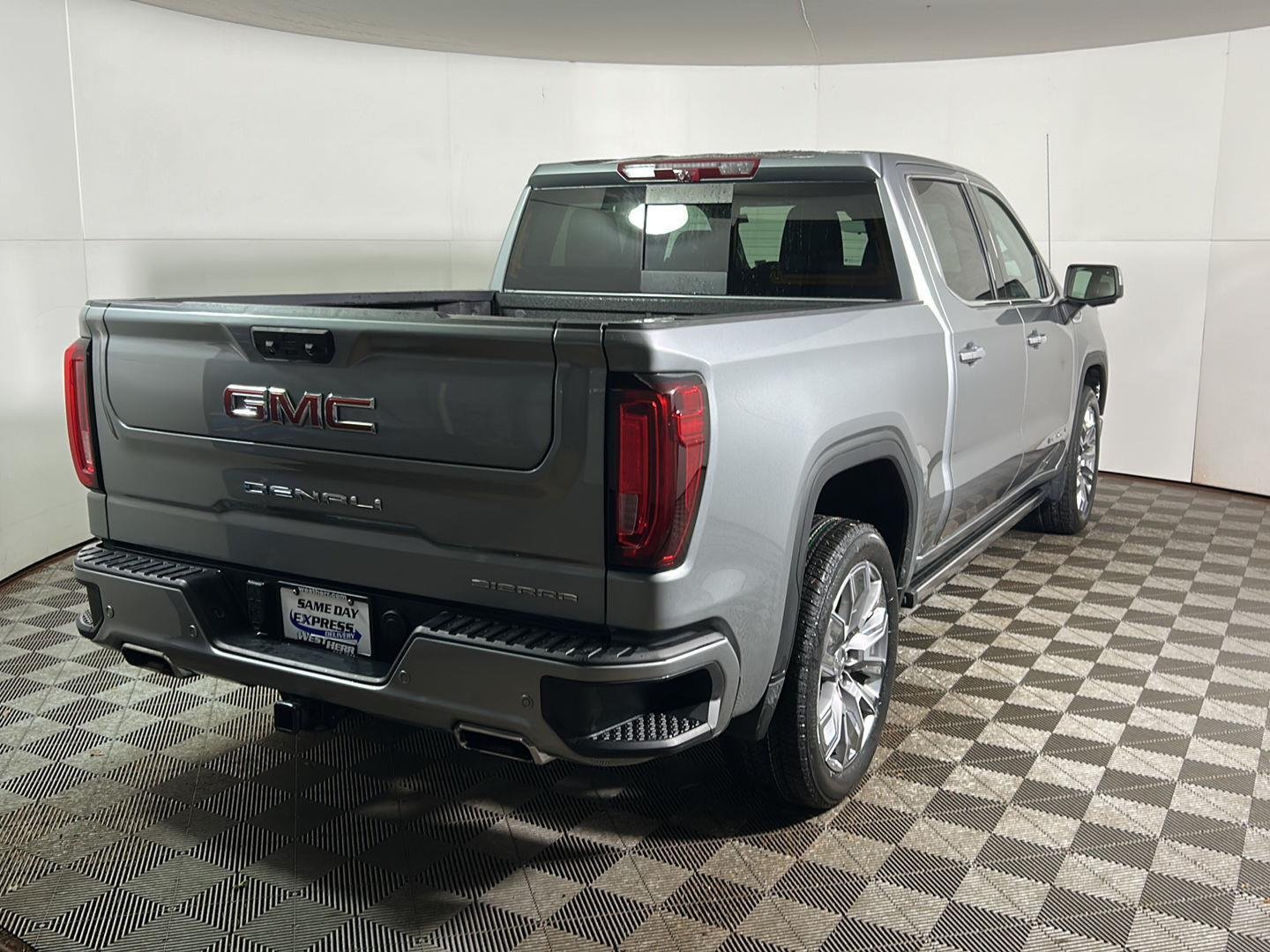 Used 2024 Sterling Metallic GMC Denali image 7