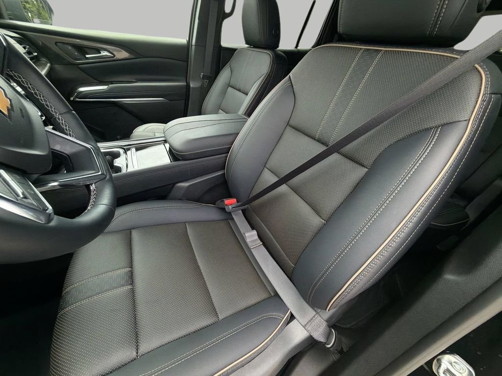 Used 2026 Black Chevrolet High Country image 18