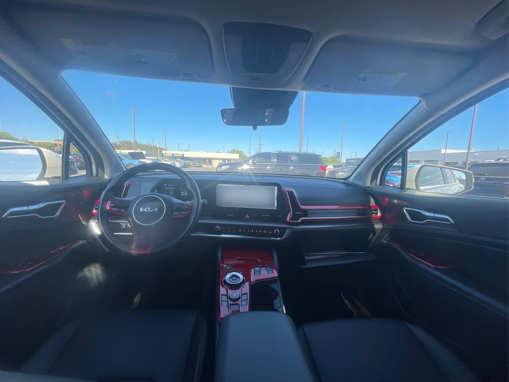 Used 2025 Snow White Pearl Kia EX image 24