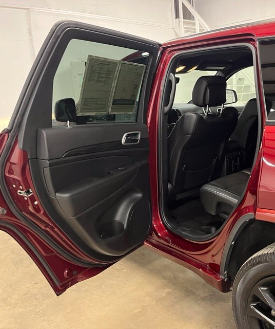 Used 2022 Red Jeep Laredo X image 23