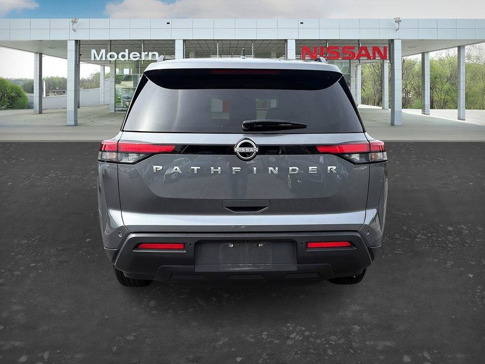 Used 2025 Super Black Nissan SV image 4