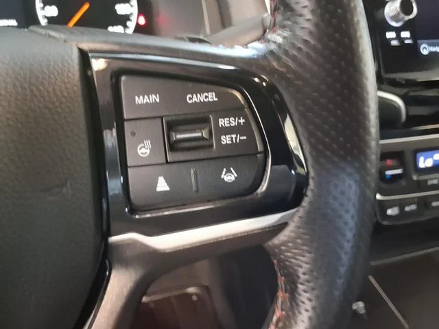 Certified Used 2024 Crystal Black Pearl Honda Black Edition image 9