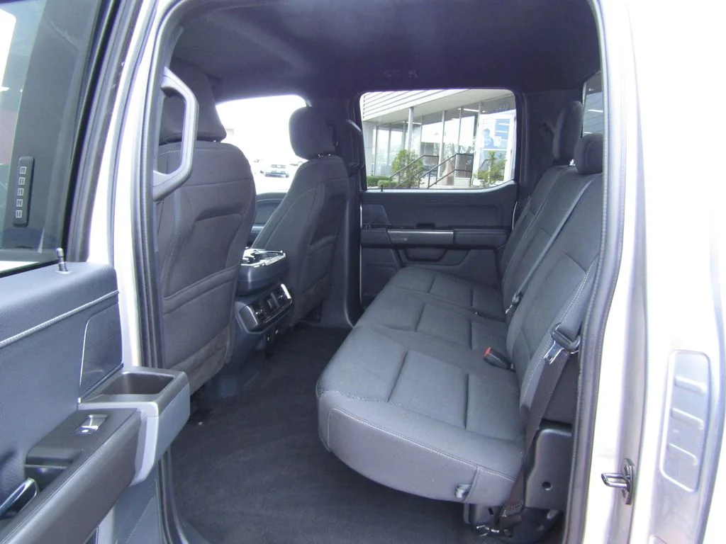 2023 Ford F-150 XLT - Photo 18