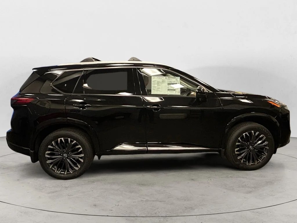 New 2026 Super Black Nissan Platinum image 6