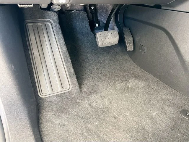New 2026 Summit White GMC Elevation image 14