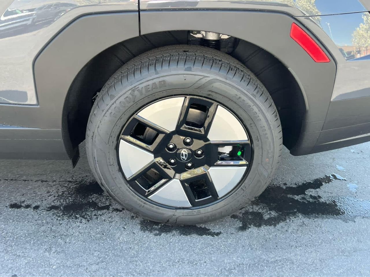 New 2026 Ecotronic Gray Hyundai SE image 14
