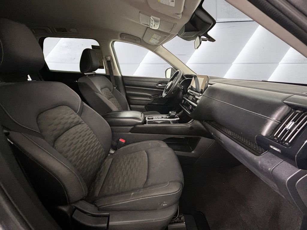 Used 2022 Gray Nissan S image 13