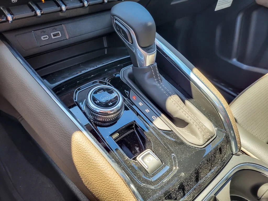 2026 GMC Canyon Denali - Photo 16