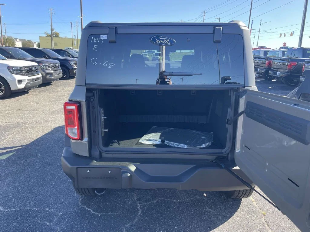 New 2026 Gray Ford Big Bend image 10