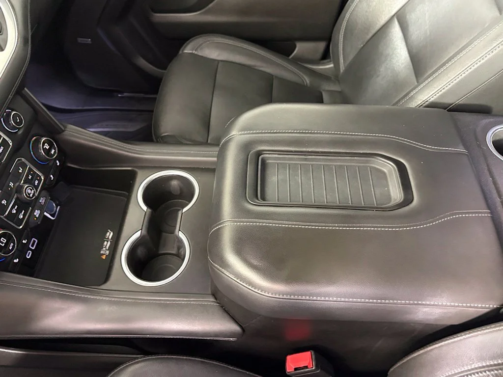 Used 2021 Gray Chevrolet Z71 image 32