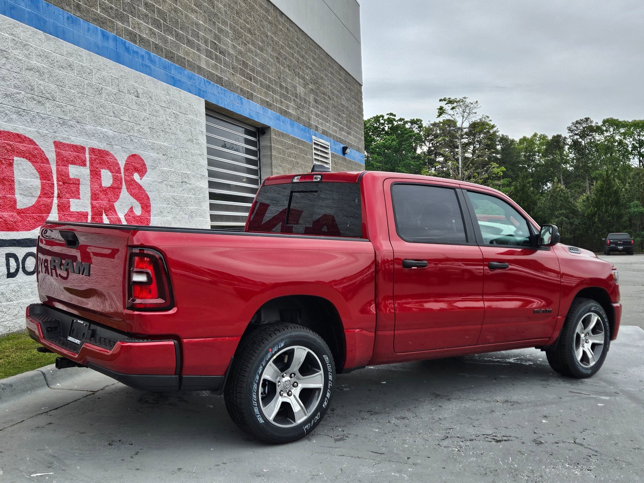 New 2026 Molten Red Pearl-Coat Exterior Paint RAM Express image 7